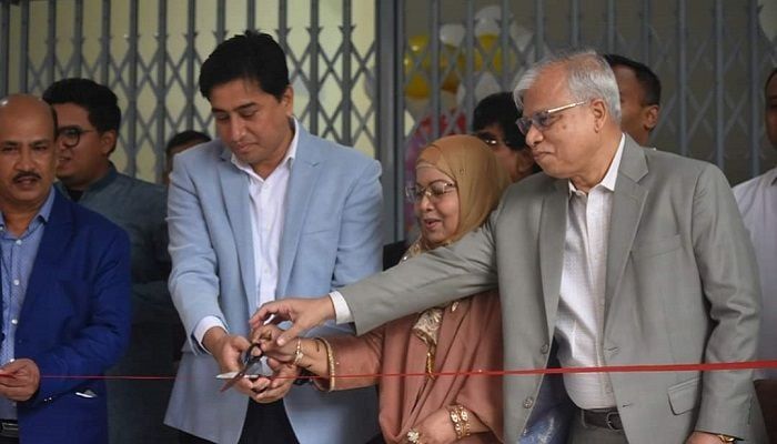 Jashore Deputy Commissioner Md. Abraul Hasan Mojumder and former student of the institute Nahida Akter Zahedee inaugurated 'Nahida Zahedee Laboratory Building' at Jashore Polytechnic Institute || Photo: District Correspondent