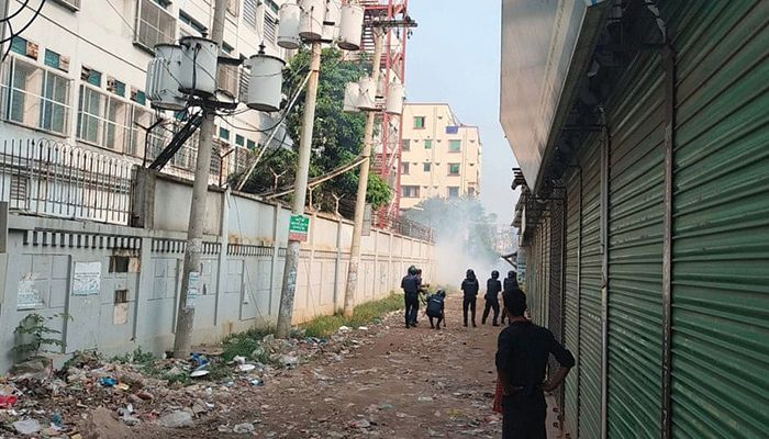 RMG Workers, Police Clash In Ashulia