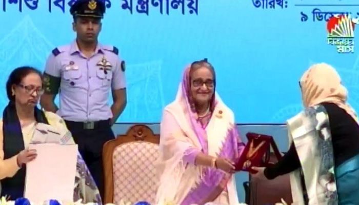 Prime Minister Sheikh Hasina distributed the Padak at a program in the city's Osmani Memorial Auditorium || Photo: Collected
