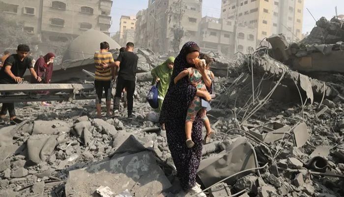 Air strikes continued across Gaza on Wednesday with at least 46 people killed and dozens wounded in Israeli attacks on the Jabalia refugee camp in northern Gaza || Photo: Collected