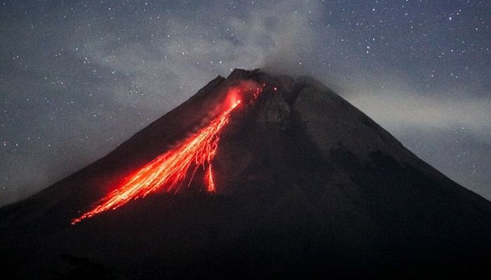 11 Hikers Found Dead After Indonesia Volcano Erupts