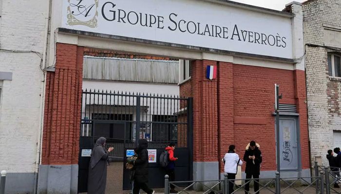 France To End Contract With Muslim school 