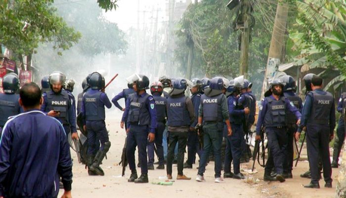 Clash between police and BNP men during the party’s human chain programme in Sayestanagar of Habiganj upazila || Photo: Collected