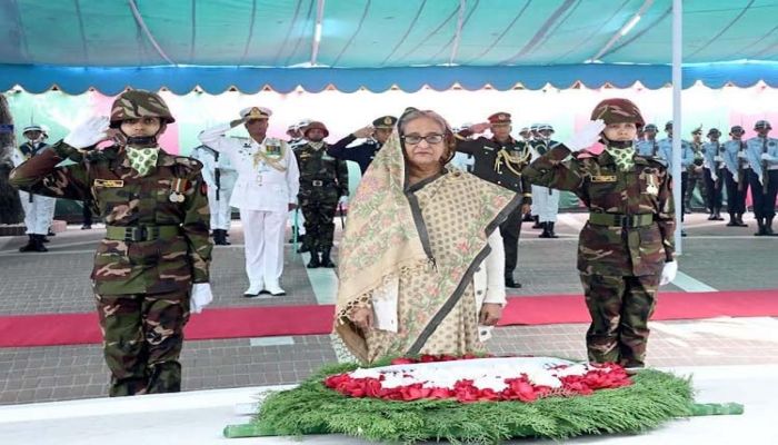 Prime Minister Sheikh Hasina Pays Homage to Bangabandhu's Mausoleum. Photo: Collected