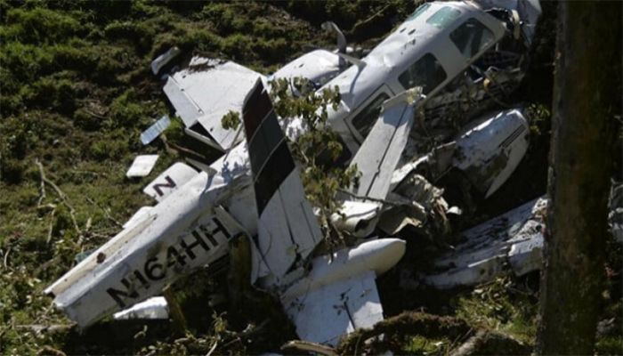The single-engine plane broke up mid-air and crashed || Photo: Collected 