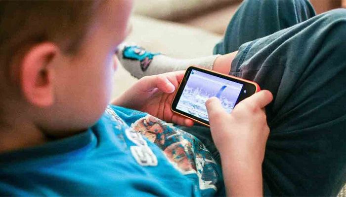 Perils Of Smartphone Addiction In Kids