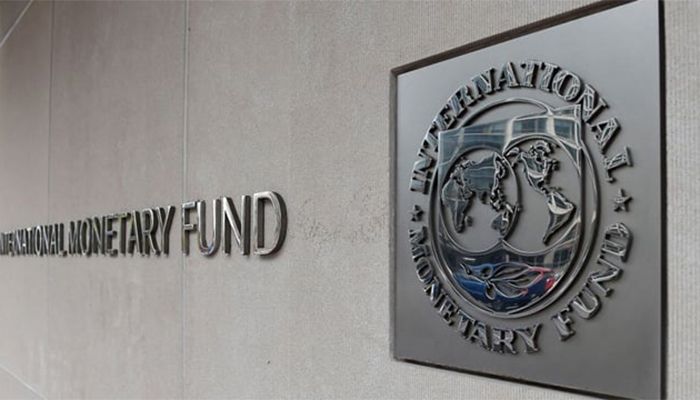 IMF Approves $880 Million For Ukraine