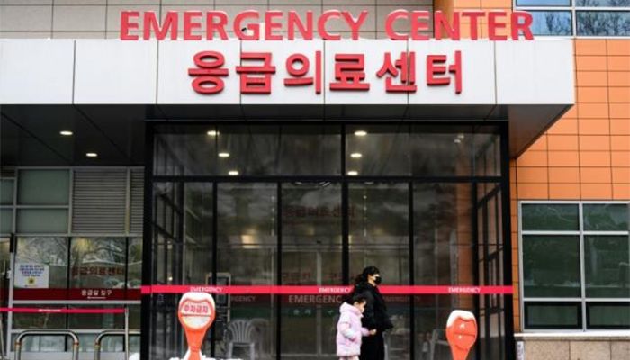 S. Korea Urges Doctors To Return To Work As Protests Continue
