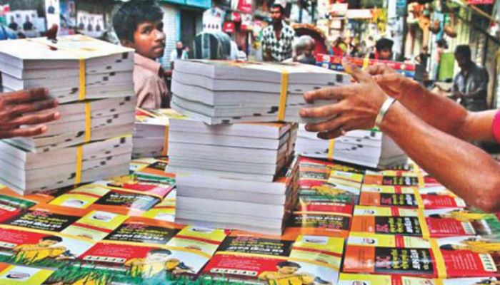 Over 90pc Students Depend On Unauthorised Guidebooks: Study