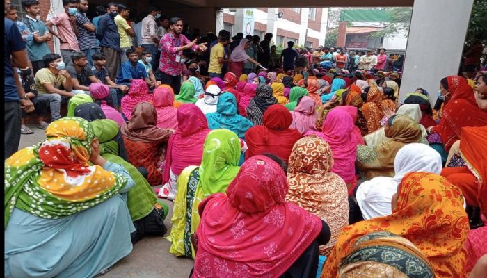Workers Of RMG Factory In Gazipur Protesting ‘Assault’. Photo: Collected 