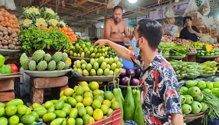 Prices Of Essential Commodities Surge Ahead Of Ramadan