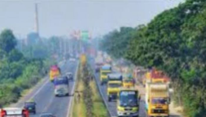 Dhaka-Ctg Highway Sees Less Traffic