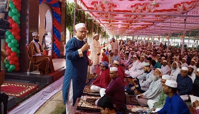 Nasser Shahrear Zahedee Offers Eid-ul-Fitr Prayers At Jhenaidah