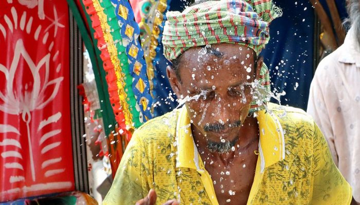 Heatwave Alert Extended In Bangladesh For 72 Hours