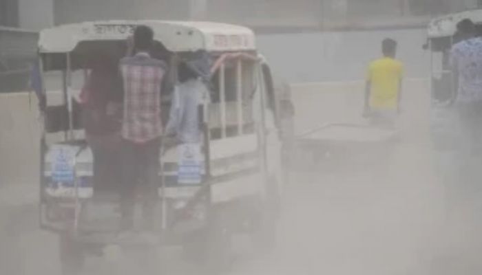 Dhaka’s Air Quality Remains ‘Unhealthy’ Amid Heat Wave