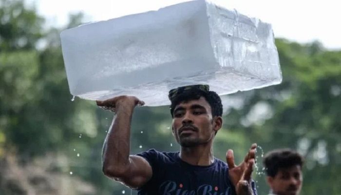 Heatwave Sweeps 14 Districts Including Dhaka