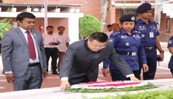 Chinese Ambassador Pays Tributes To Bangabandhu