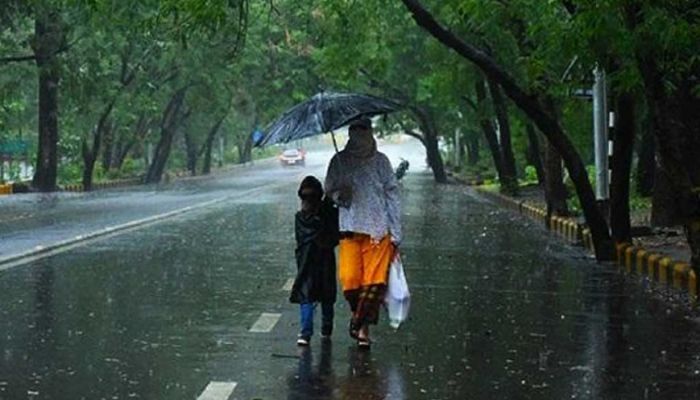Rain Soaks Dhaka Amid Heatwave