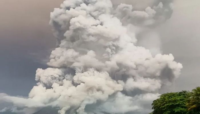 Thousands Evacuated, Flights Disrupted As Indonesian Volcano Erupts Again