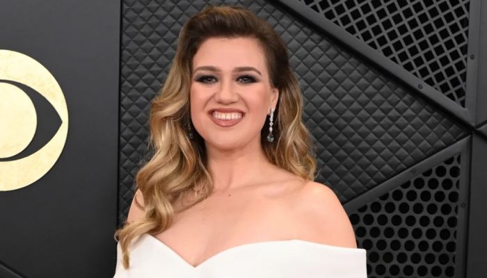  Kelly Clarkson Is On Weight Loss Medication
