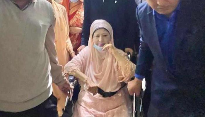 Khaleda Zia Taken To Evercare Hospital For Check-Up